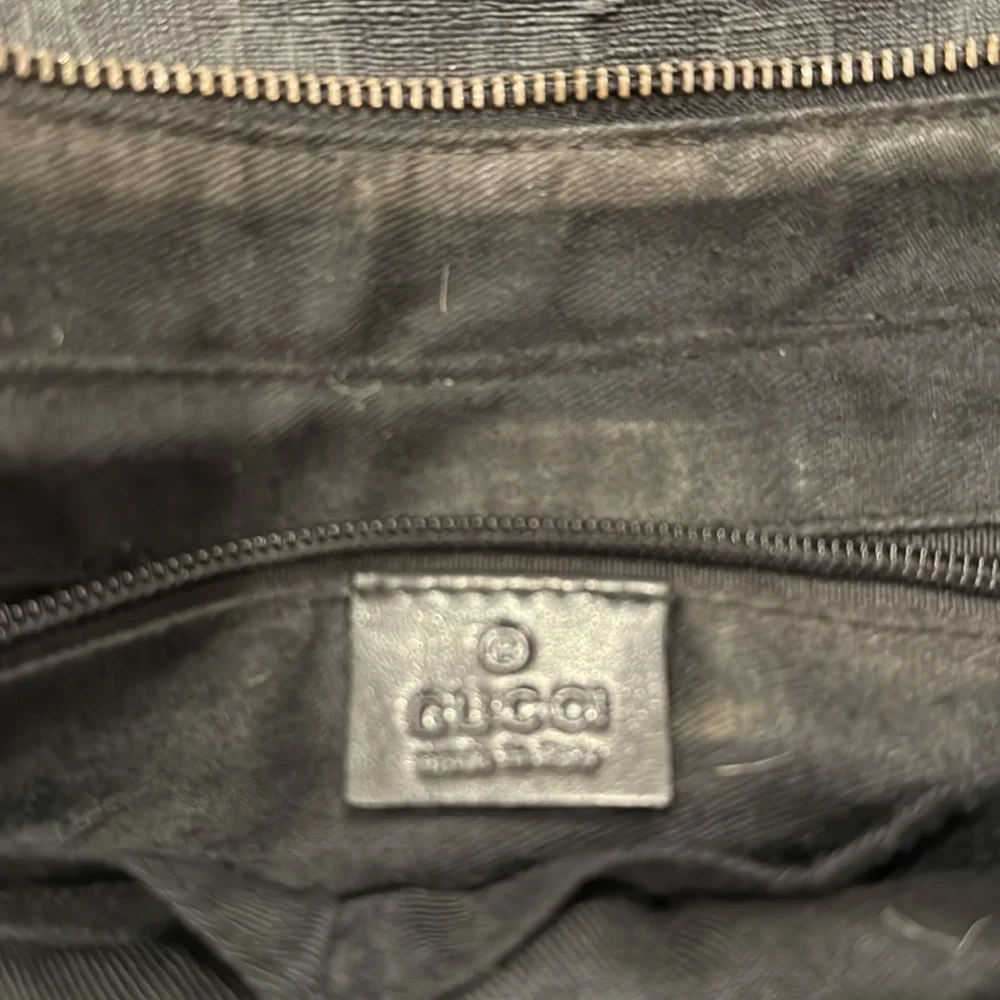 Gucci Black Messenger Bag - Picture 6 of 12